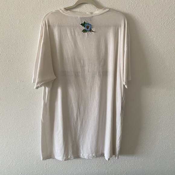 Oversized Gucci Logo T Shirt - Picture 5 of 10